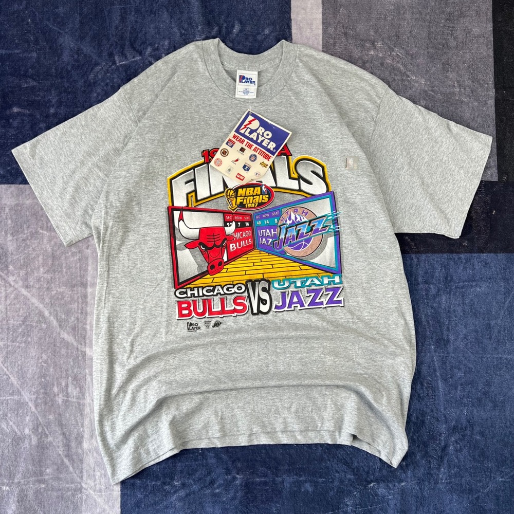 Vintage Pro Player 1997 NBA Finals Chicago Bulls vs Utah Jazz T-Shirt Men XL NWT